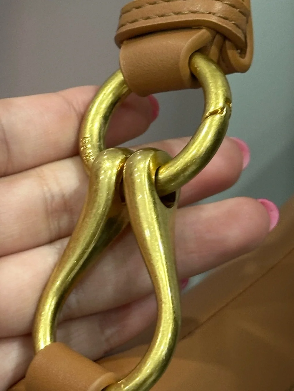 JW PEI curved saddle